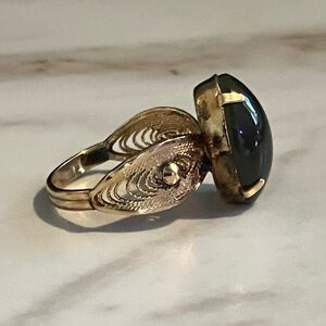 1970s 14K Gold Jade Ring, Cannetille Estate piece, size 6